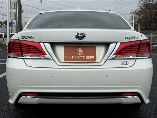 TOYOTA CROWN MAJESTA HYBRID 2014