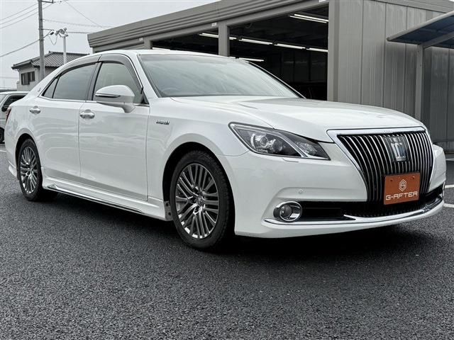 TOYOTA CROWN MAJESTA HYBRID 2014