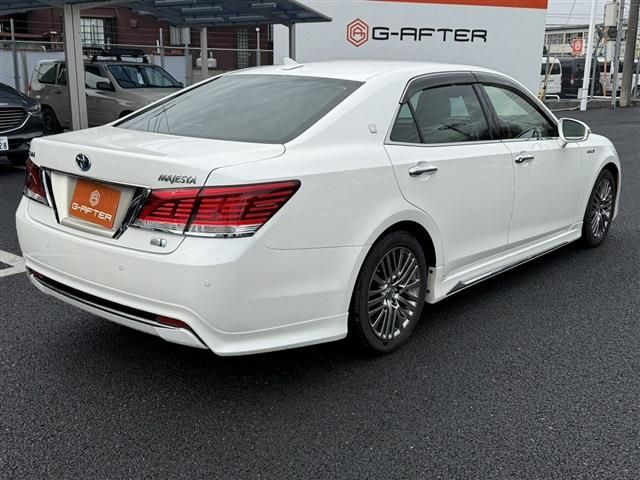 TOYOTA CROWN MAJESTA HYBRID 2014