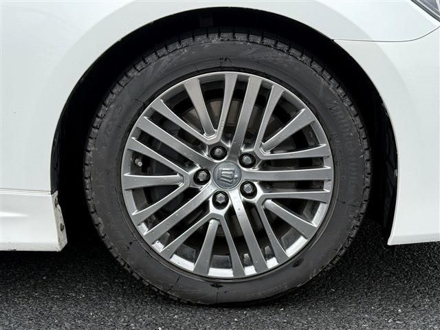 TOYOTA CROWN MAJESTA HYBRID 2014