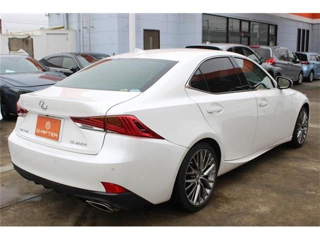TOYOTA LEXUS IS200t 2016