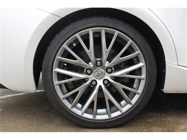 TOYOTA LEXUS IS200t 2016