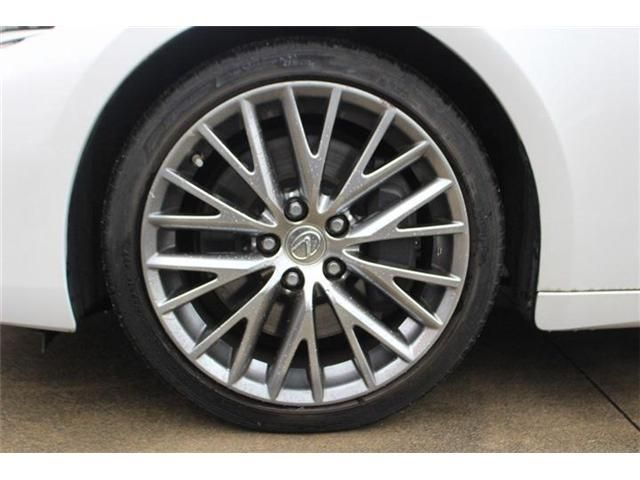 TOYOTA LEXUS IS200t 2016