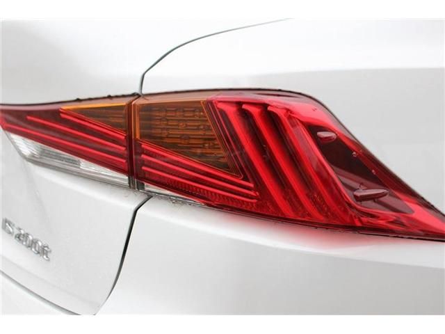 TOYOTA LEXUS IS200t 2016