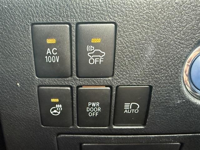 TOYOTA ALPHARD hybrid 4WD 2016