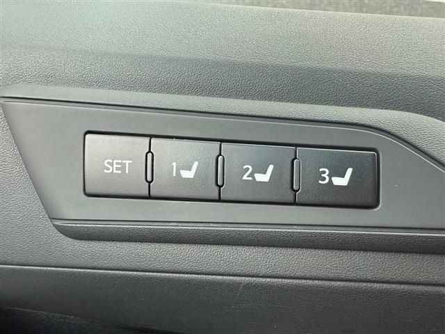 TOYOTA ALPHARD hybrid 4WD 2016