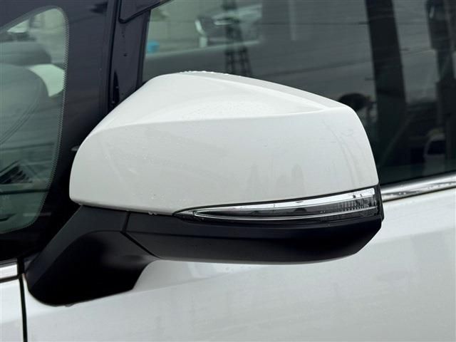 TOYOTA ALPHARD hybrid 4WD 2016