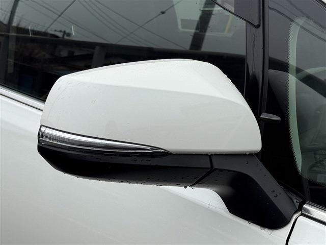 TOYOTA ALPHARD hybrid 4WD 2016