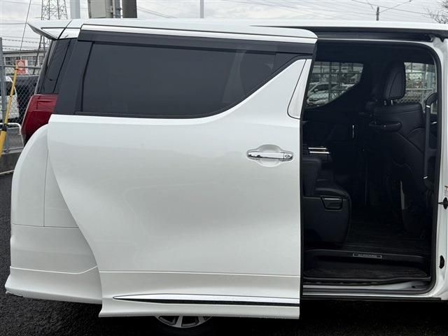 TOYOTA ALPHARD hybrid 4WD 2016