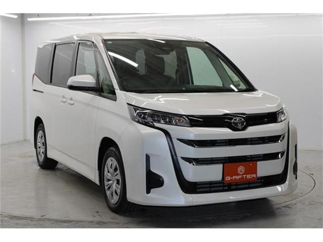 TOYOTA NOAH 2025