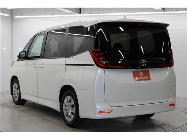 TOYOTA NOAH 2025
