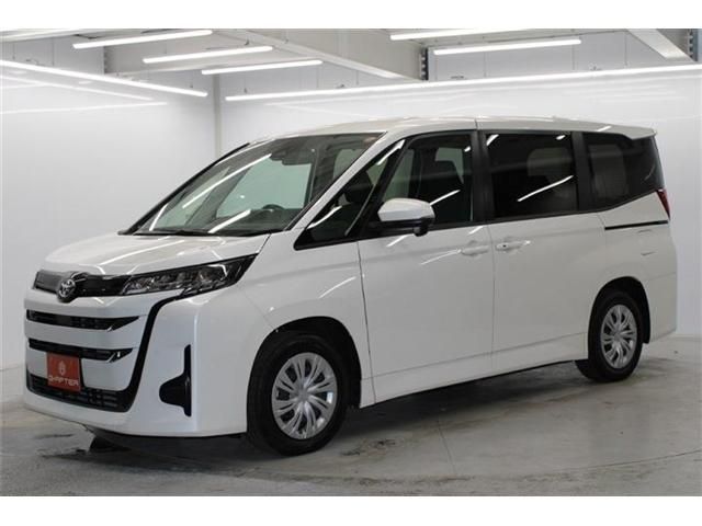 TOYOTA NOAH 2025