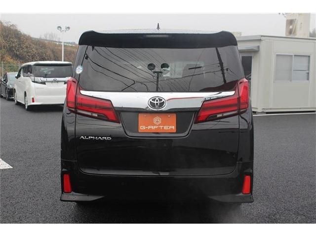 TOYOTA ALPHARD 2022