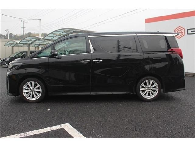 TOYOTA ALPHARD 2022