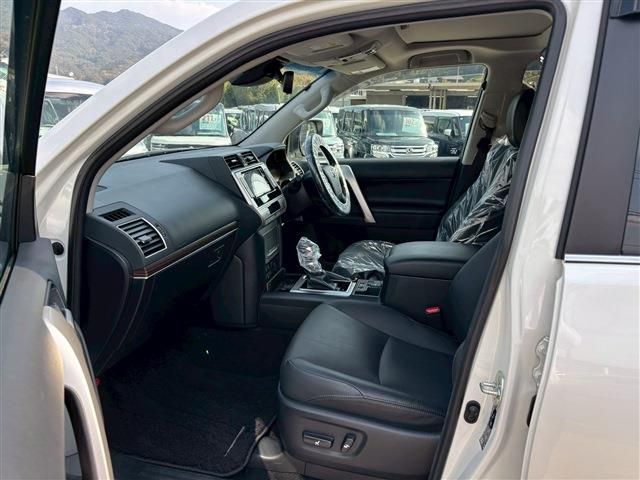 TOYOTA LANDCRUISER PRADO 2023