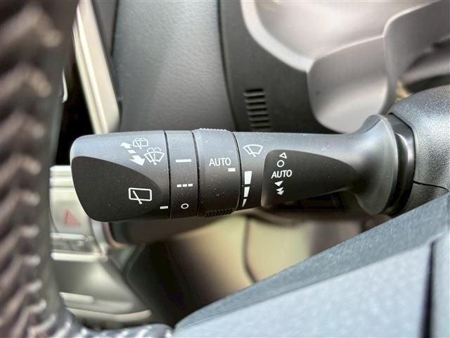 TOYOTA LANDCRUISER PRADO 2023