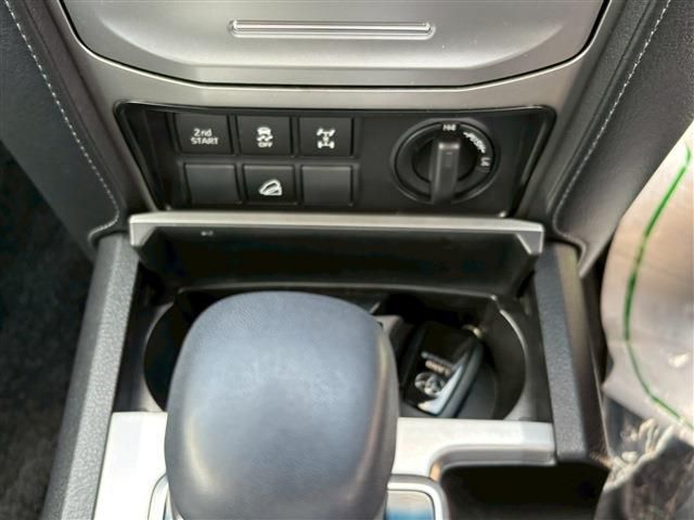 TOYOTA LANDCRUISER PRADO 2023