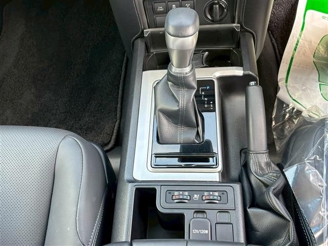 TOYOTA LANDCRUISER PRADO 2023