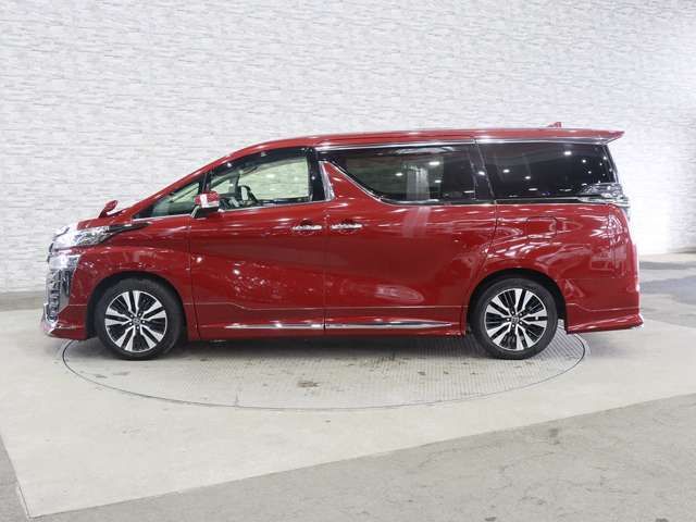 TOYOTA VELLFIRE 2020