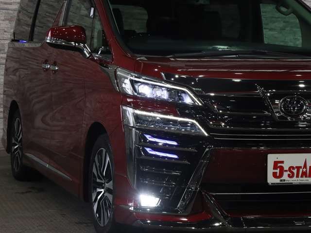 TOYOTA VELLFIRE 2020