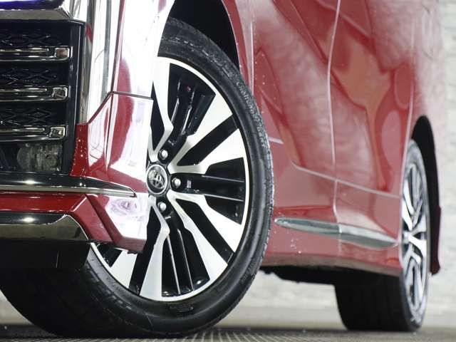 TOYOTA VELLFIRE 2020