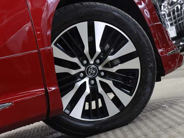 TOYOTA VELLFIRE 2020