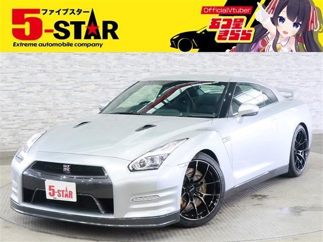 NISSAN GT-R 2011