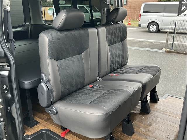 NISSAN NV350 CARAVAN 2022