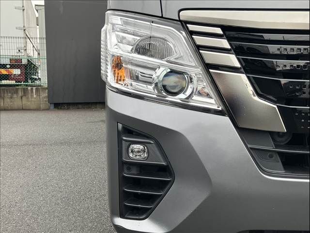 NISSAN NV350 CARAVAN 2022