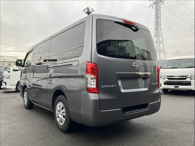 NISSAN NV350 CARAVAN 2022