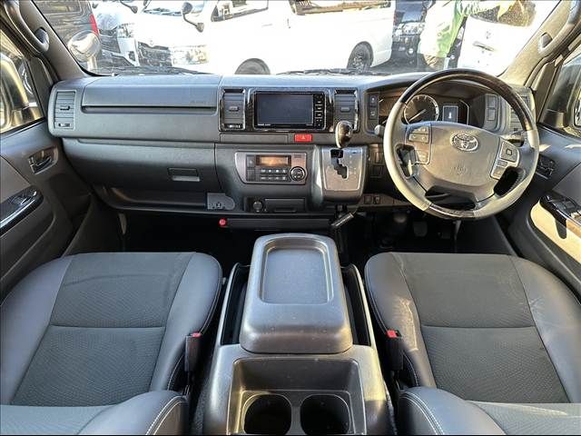 TOYOTA HIACE van 2WD 2022