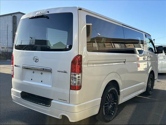 TOYOTA HIACE van 2WD 2022