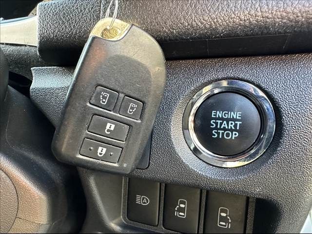 TOYOTA HIACE van 2WD 2022