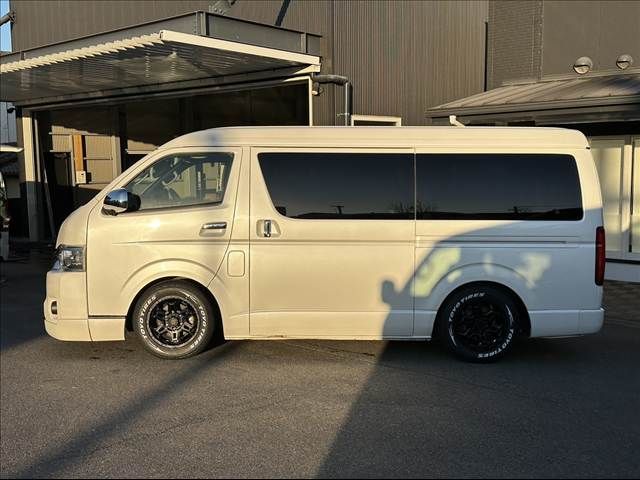 TOYOTA HIACE van 2WD 2018
