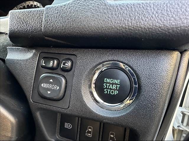 TOYOTA HIACE van 2WD 2018