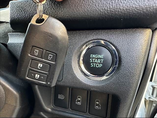 TOYOTA HIACE van 2WD 2018