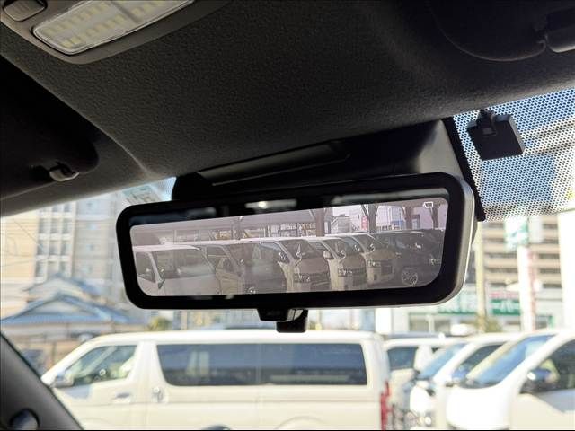 TOYOTA HIACE van 2WD 2023