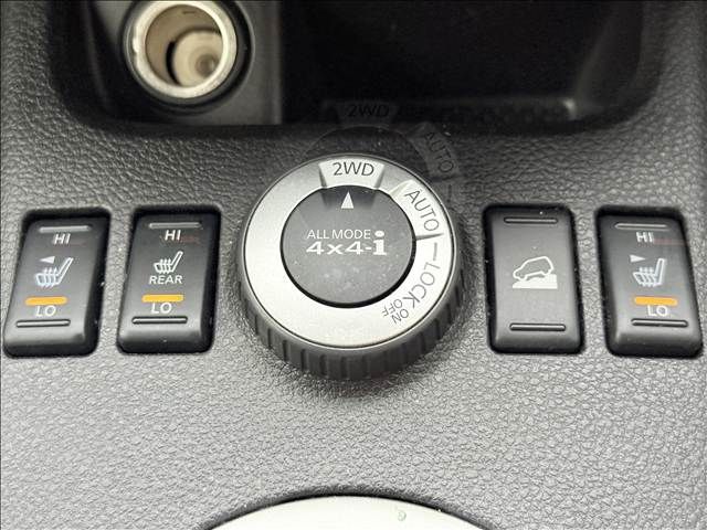 NISSAN X-TRAIL 4WD 2013