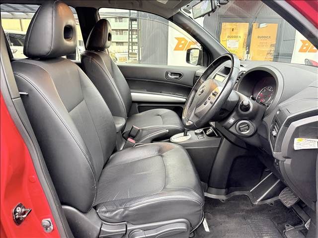 NISSAN X-TRAIL 4WD 2013