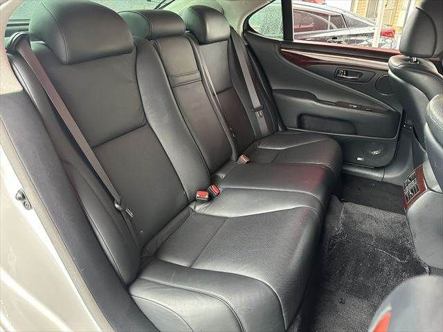 TOYOTA LEXUS LS600h 2008