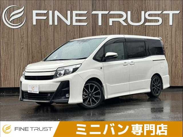 TOYOTA NOAH 2017