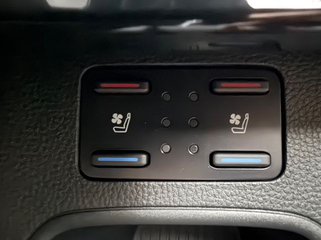 TOYOTA COROLLA CROSS HYBRID 2025