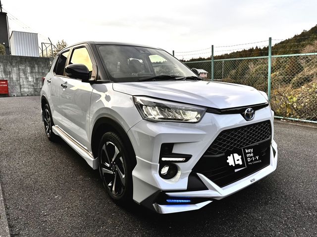 TOYOTA RAIZE HYBRID 2025