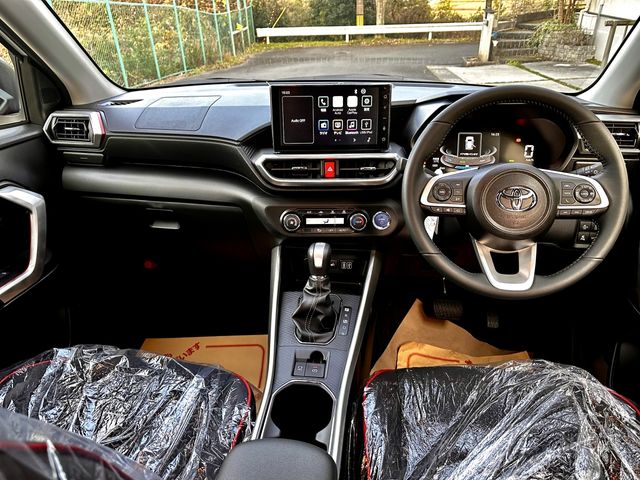 TOYOTA RAIZE HYBRID 2025