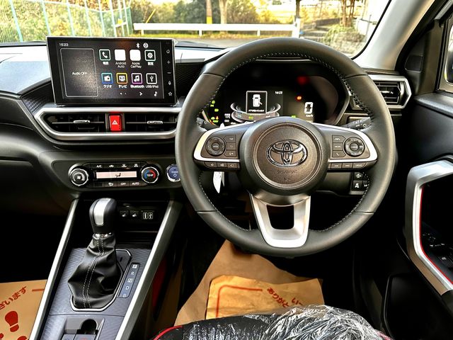 TOYOTA RAIZE HYBRID 2025