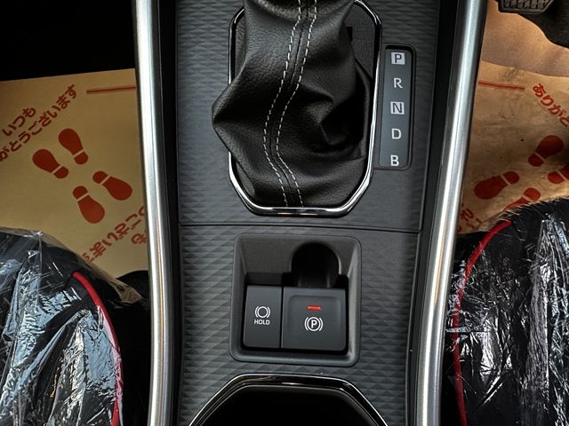 TOYOTA RAIZE HYBRID 2025