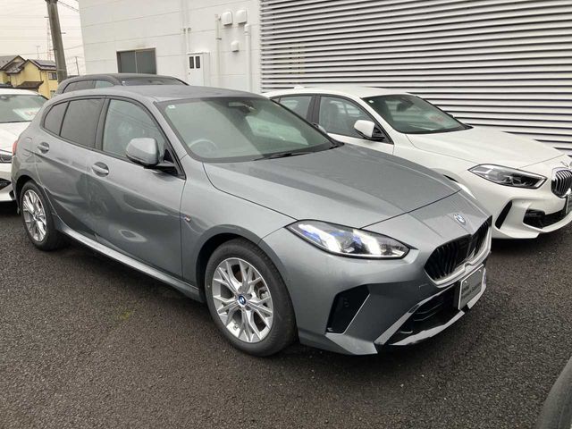 BMW BMW 1series 2024
