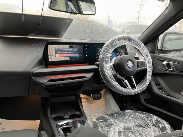 BMW BMW 1series 2024
