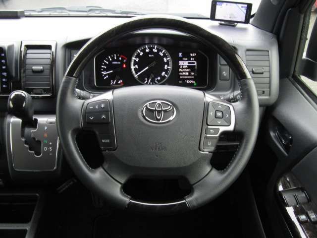 TOYOTA HIACE van 2WD 2023