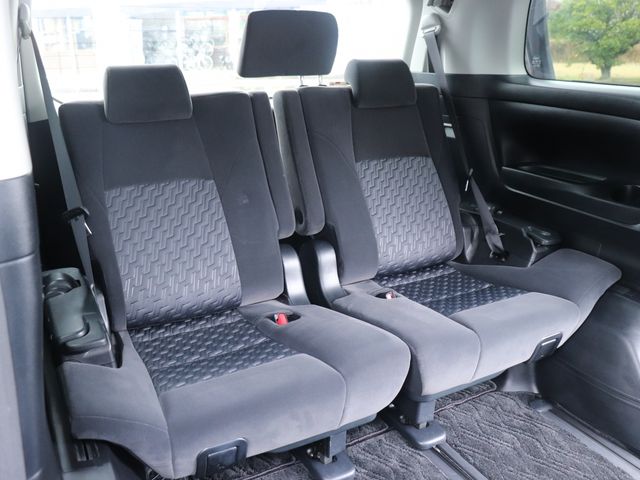 TOYOTA ALPHARD 2016